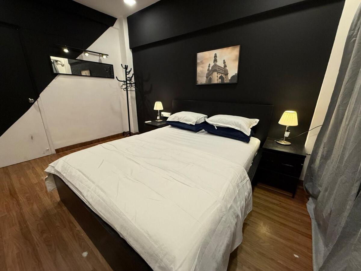 Elite 2 - Premium 2bhk - Lokhandwala Andheri Apartament