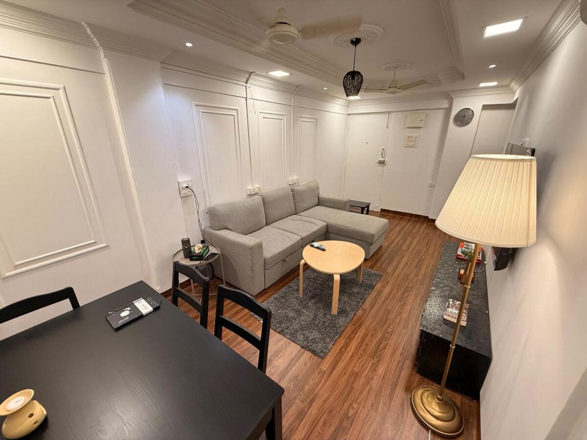 Elite 2 - Premium 2bhk - Lokhandwala Andheri Apartament *