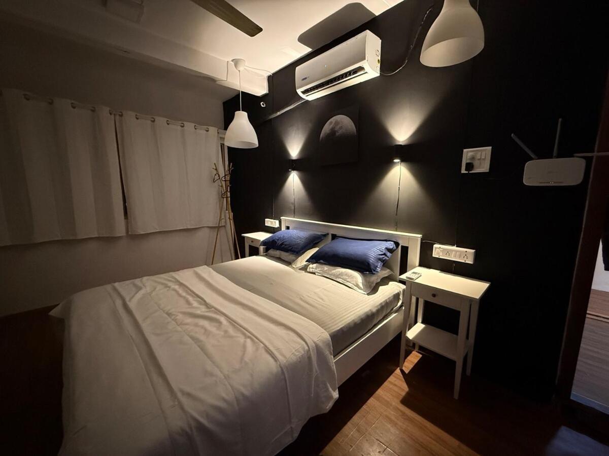Elite 2 - Premium 2bhk - Lokhandwala Andheri Apartament *